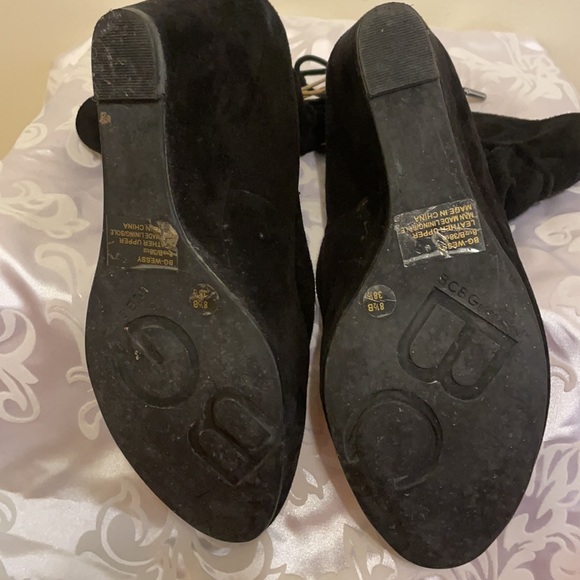 BCBG Generation Wessy suede wedge bootie black - Picture 6 of 6